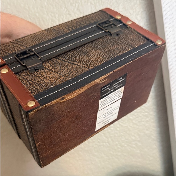 Vintage Style Brown and Black Treasure Chest Storage Box Great for Jewelry - Picture 4 of 5